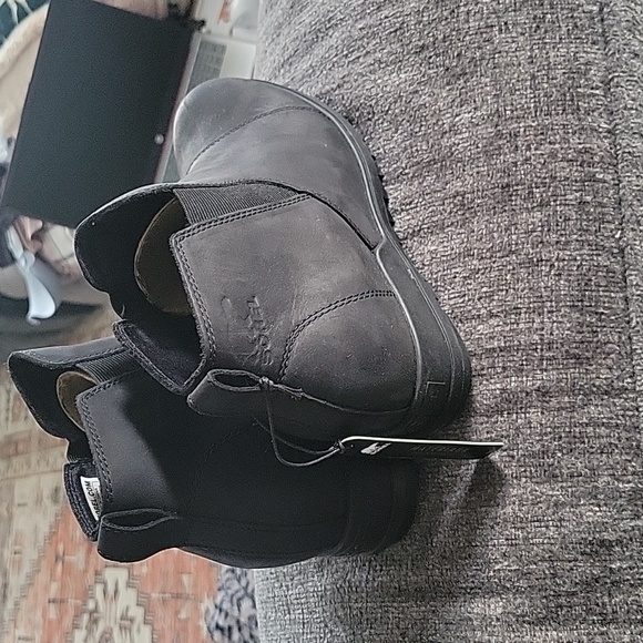 Sorel boots - Picture 4 of 5